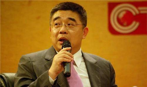 钱文忠:儿子突然跑过来跟我说易中天讲的三国都是错的,引人深思