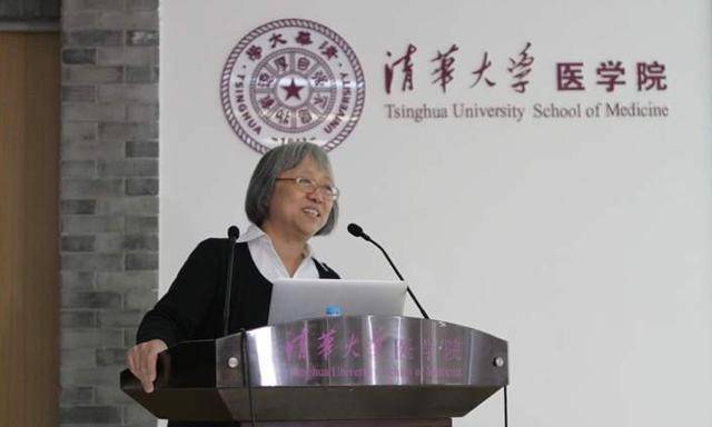 中国高考状元,赴美留学却一去不回,为何现在她三天两头回来?