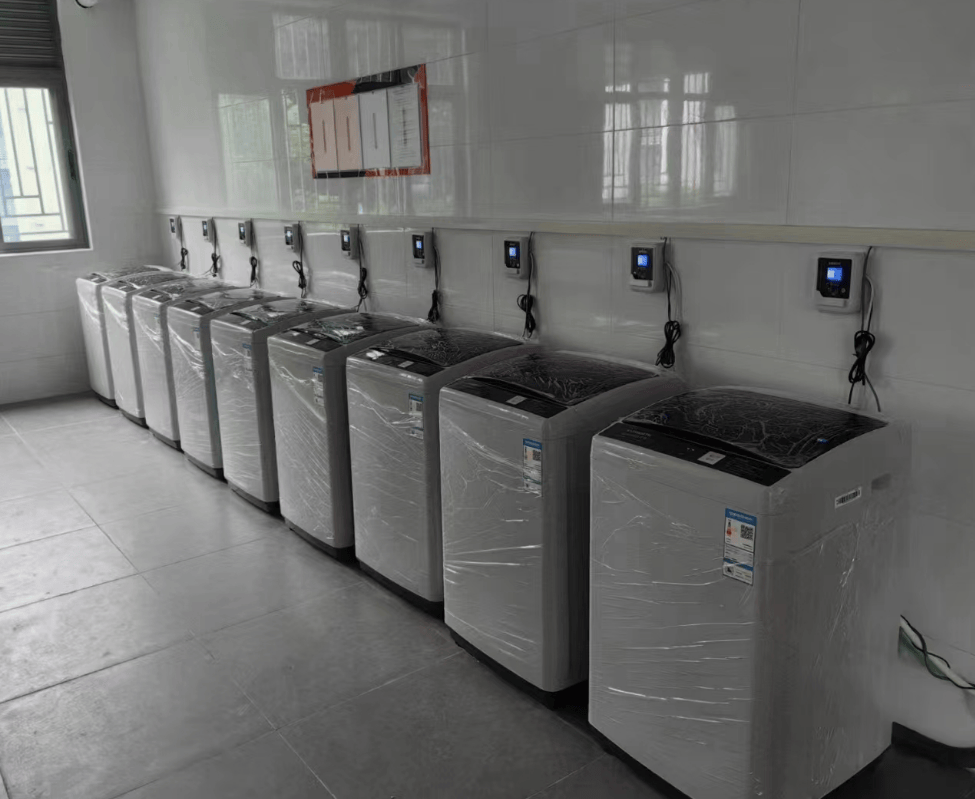 智慧校园宿舍自助洗衣机系统案例,***中学启用我司自助洗衣机系统!