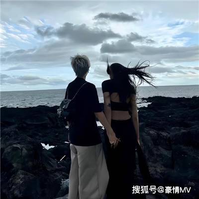 情侣背影真人头像很有感觉_幸福感爆棚高级情头图片