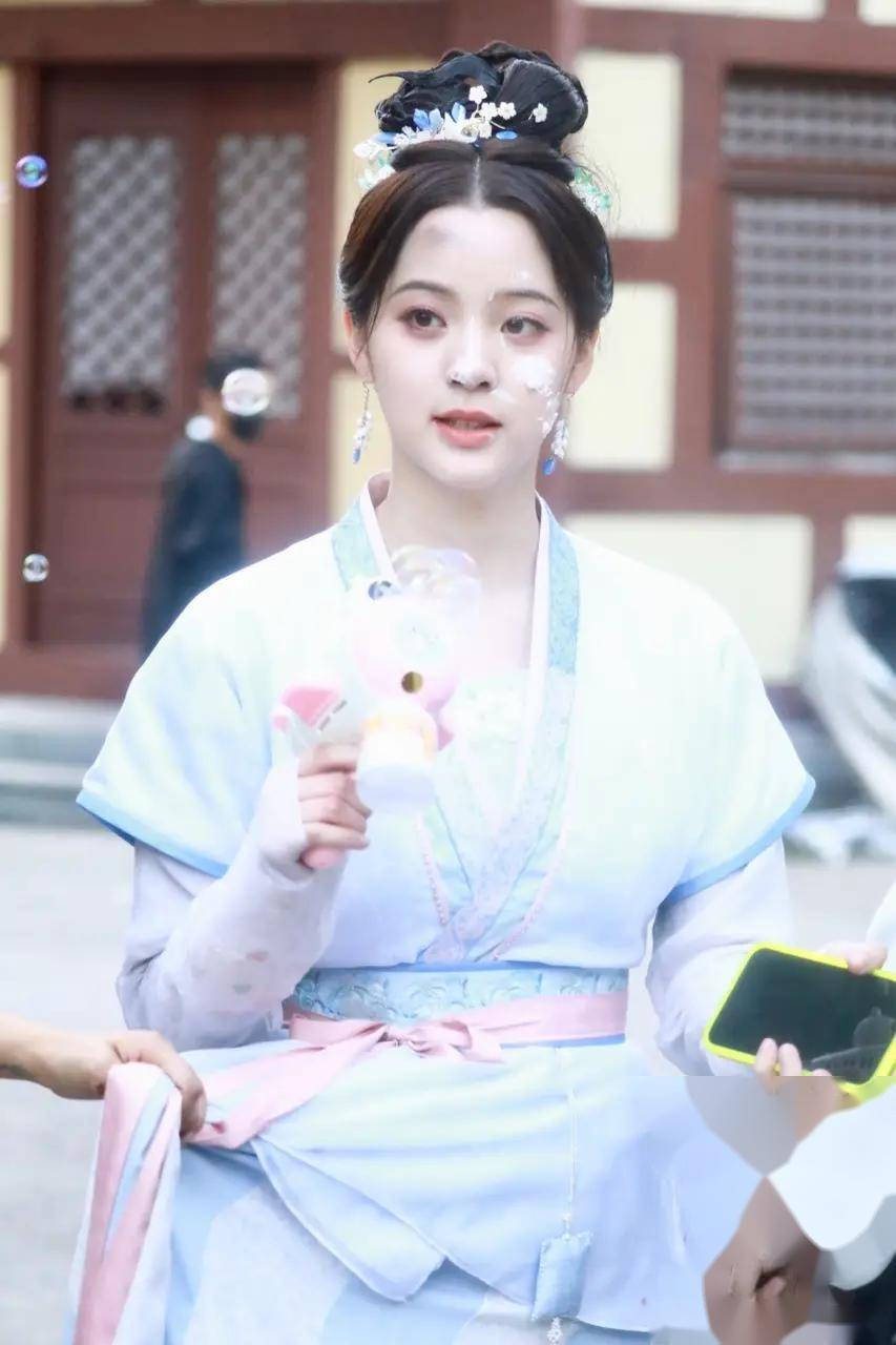 真乃女神中的女神!张馨予的性感身材 高颜值,让人惊艳不已!