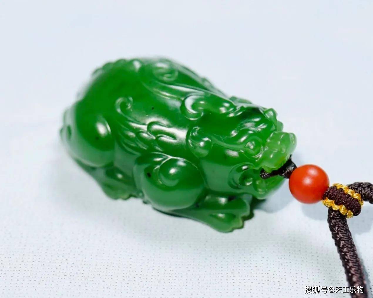 老料与老坑!碧玉籽料和俄碧山料的顶级和田玉!_玉质_玉色_和田地区