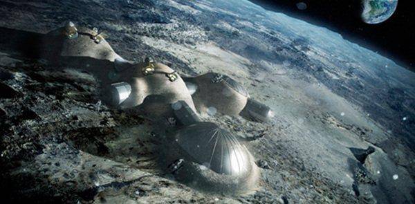 一工程师观测卫星时突然停电,接着走来3个"怪人",他当场吓傻