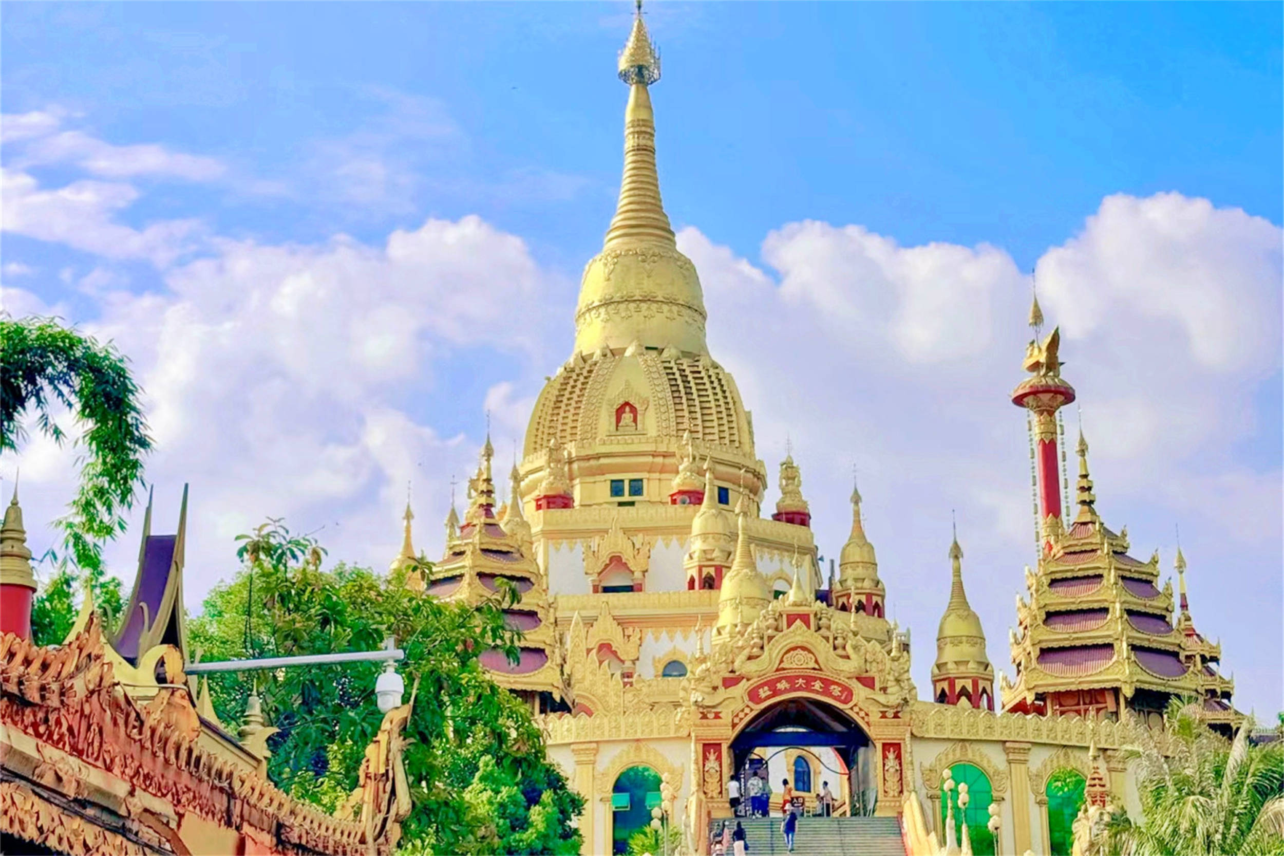 云南旅游的冷门小城,美食超多,没商业化污染,游人不多还好玩