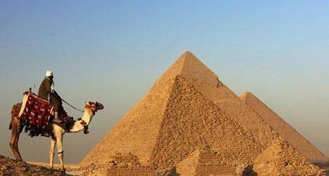   引起 为什么埃及人不允许游客爬金字塔？主要有两个原因，看完你就明白了。 