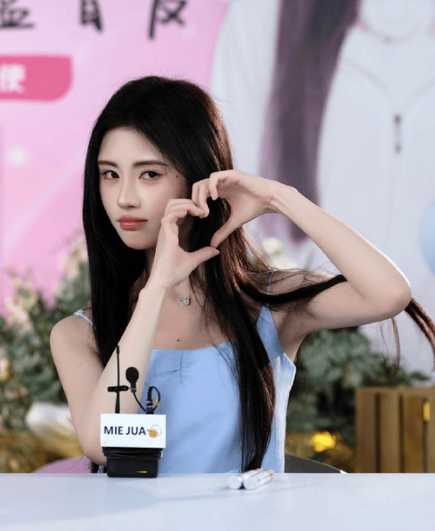 丝芭传媒与鞠婧祎的合约罗生门,上演改密码风波,事件升级?