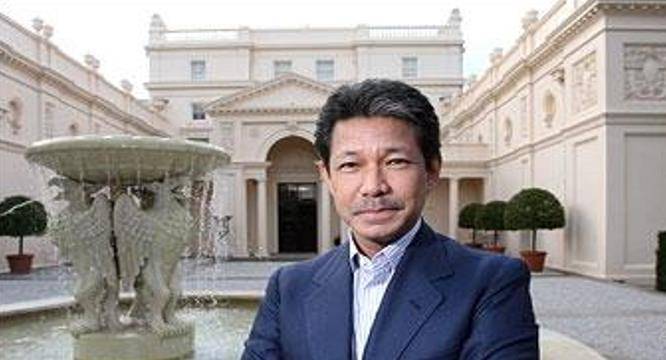 文莱国亲王:1300多辆豪车,每天花75万美金,被发现逃国外
