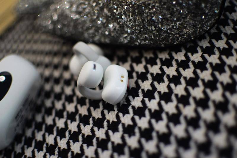 双飞燕百耳颂B5蓝牙耳机，【金耳朵】五星音质认证，颠覆音质体验