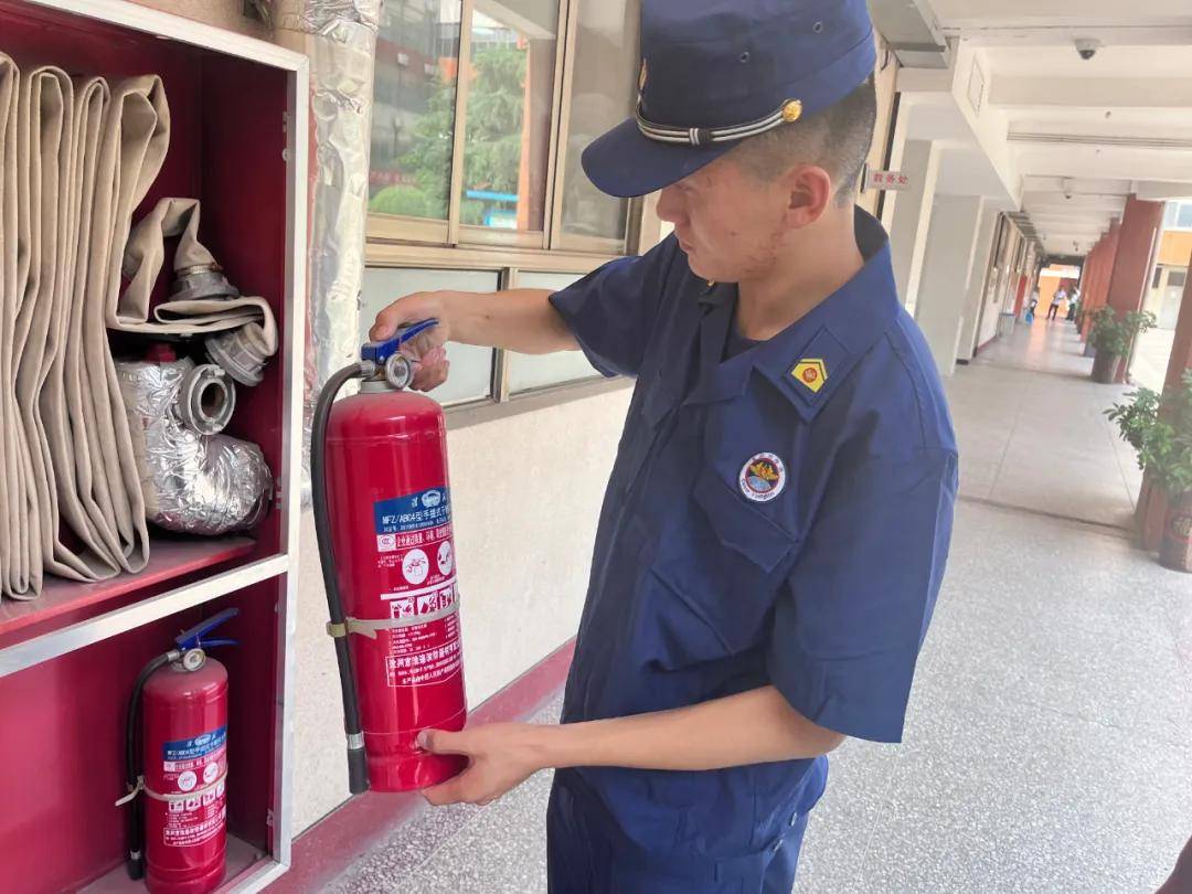 打造"平安考场"!运城各地开展消防安全检查与宣传活动