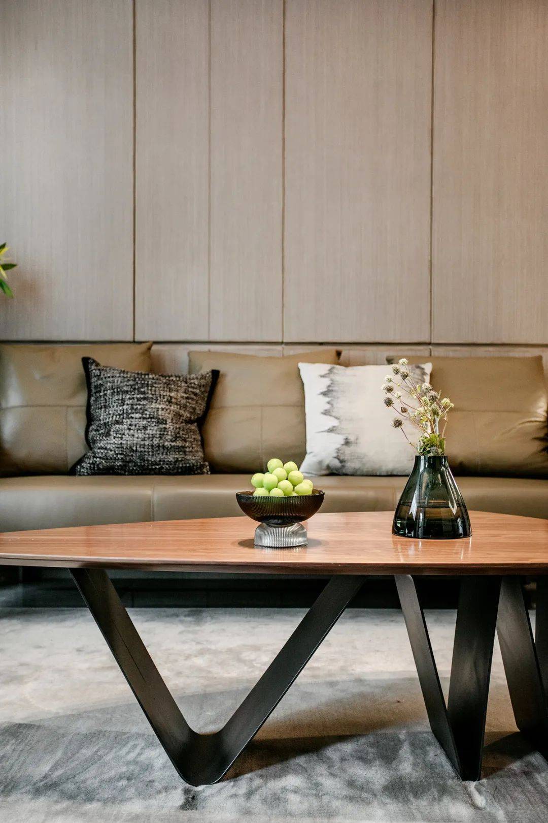 设计师肖丽材质与光影组合的自然气息渲染舒缓生活底调致敬中国设计