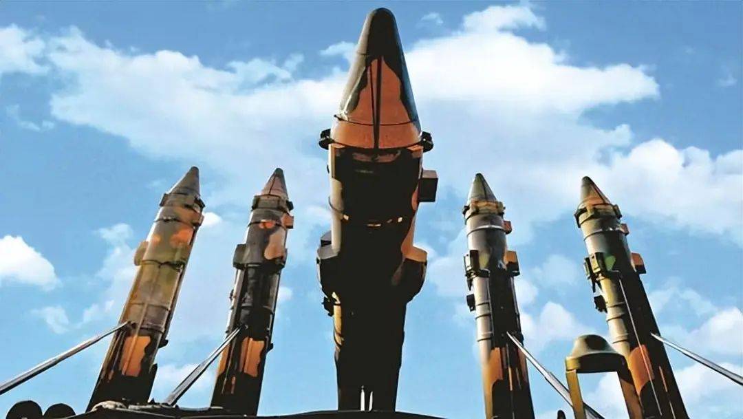 一两枚东风导弹,真能解决美航母吗?东风51的实力有多强呢?