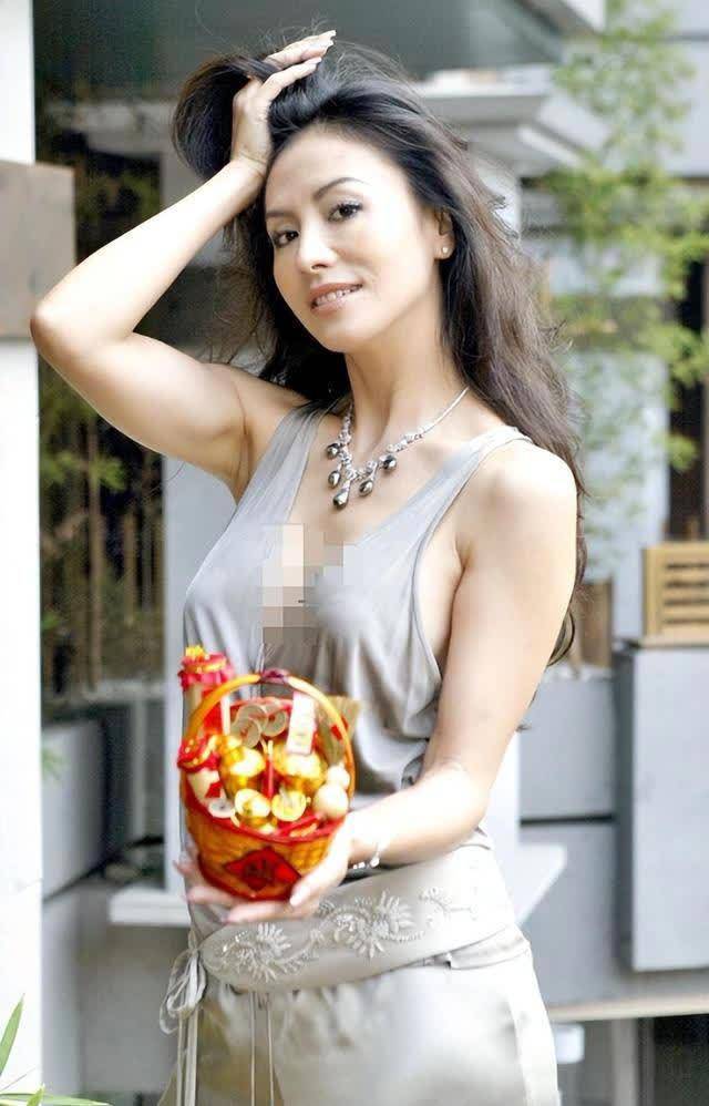 16岁已是"人间尤物"的田丽,遭丈夫背叛两婚两离,如今风韵犹存不减当年