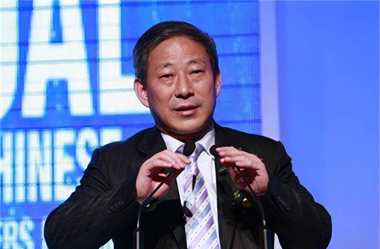 中国狂人严介和:娶学生,180天夷平700座山,儿子接下千亿帝国_严昊