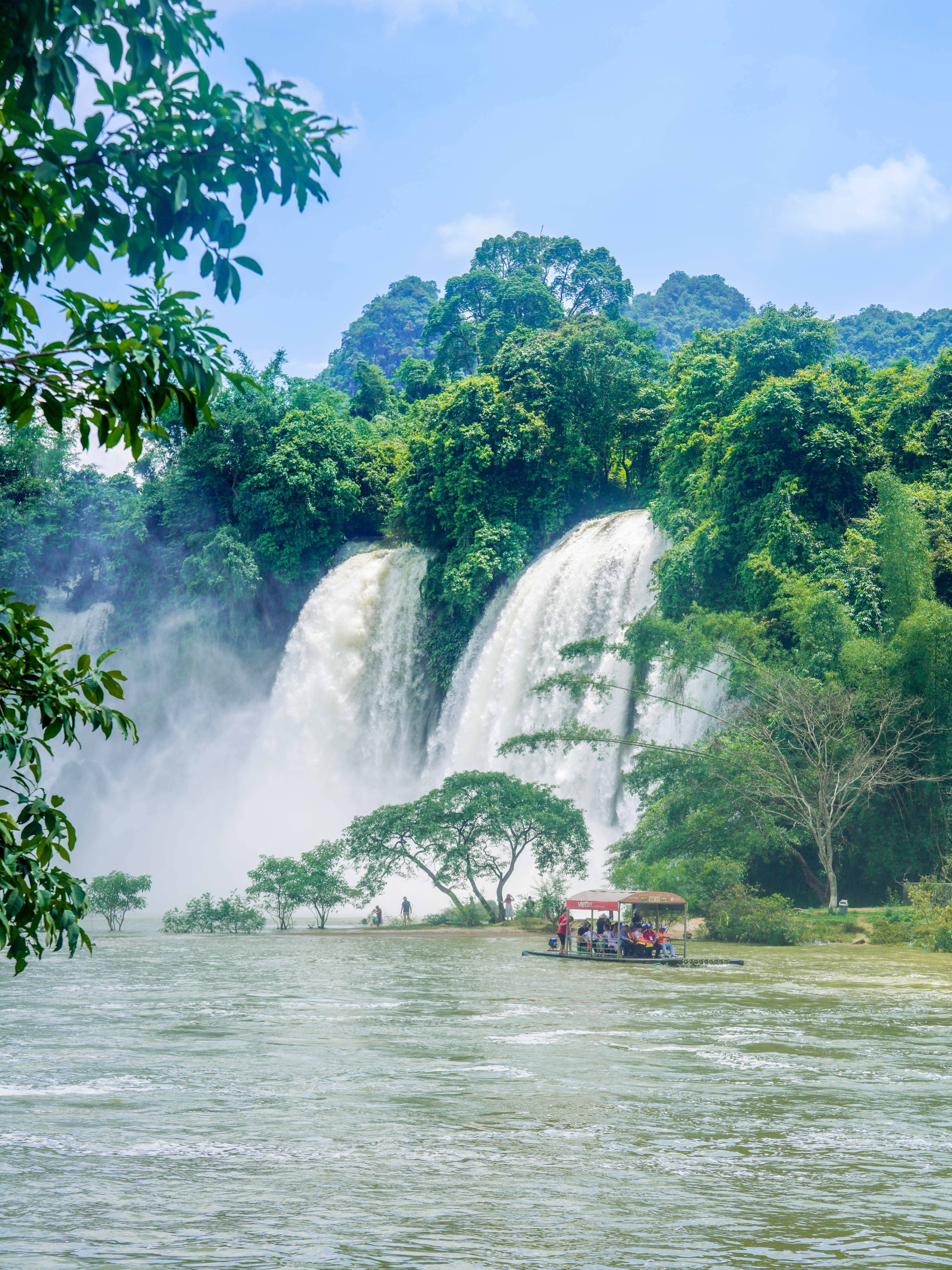 亚洲第一大跨国瀑布,德天瀑布,感受中越边境的自然奇