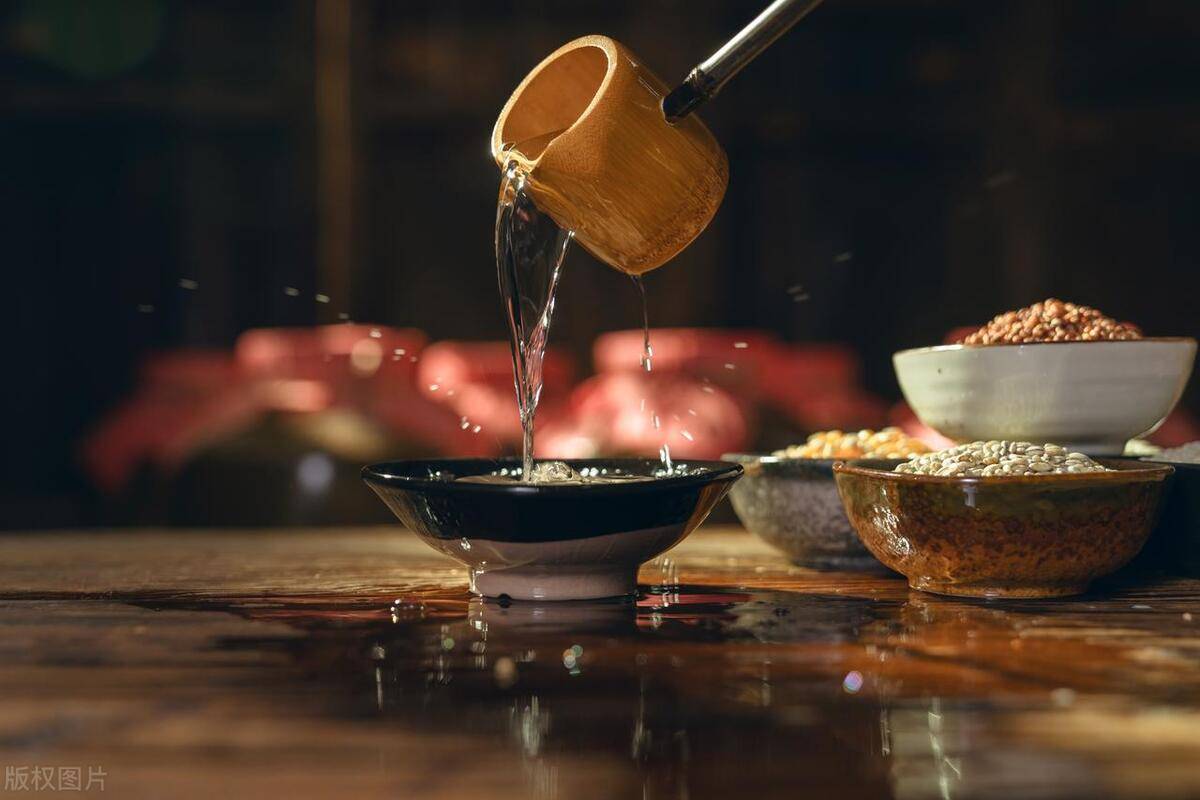 酱王府 | 为什么同一批酱酒,口感会略有差异?