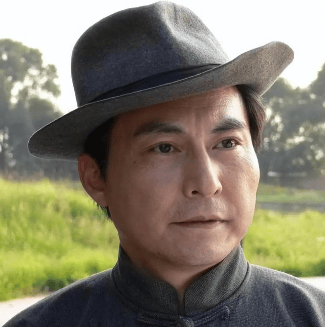 戏红人不红的杨俊勇:家庭悲剧与演艺生涯的交织
