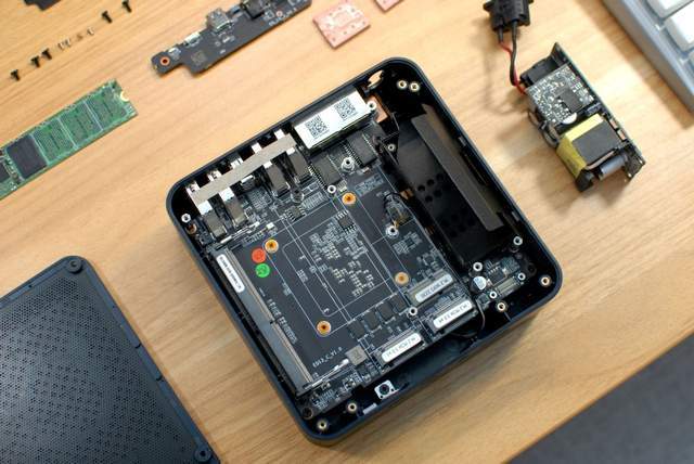 下班随手带走的电脑?新风尚的一体式轻办公主机零刻EQ13了解一下