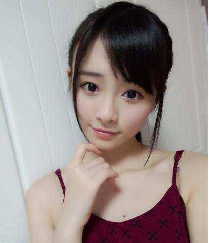 日媒评选的中国四千年第一美少女是snh48的鞠婧祎,日本网友都炒疯了.