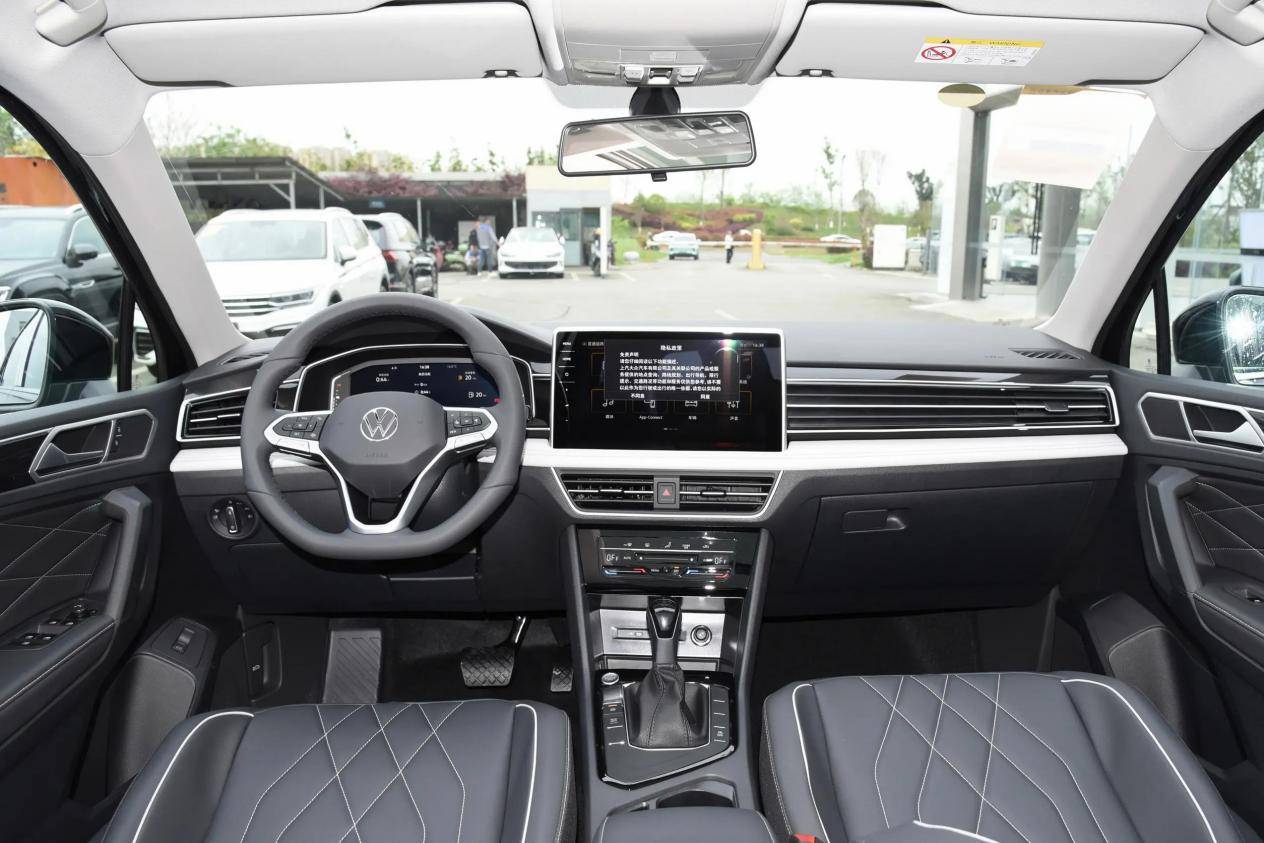 大众也开始加入"价格战"!途观l出众款14.99万起,值得入手吗?