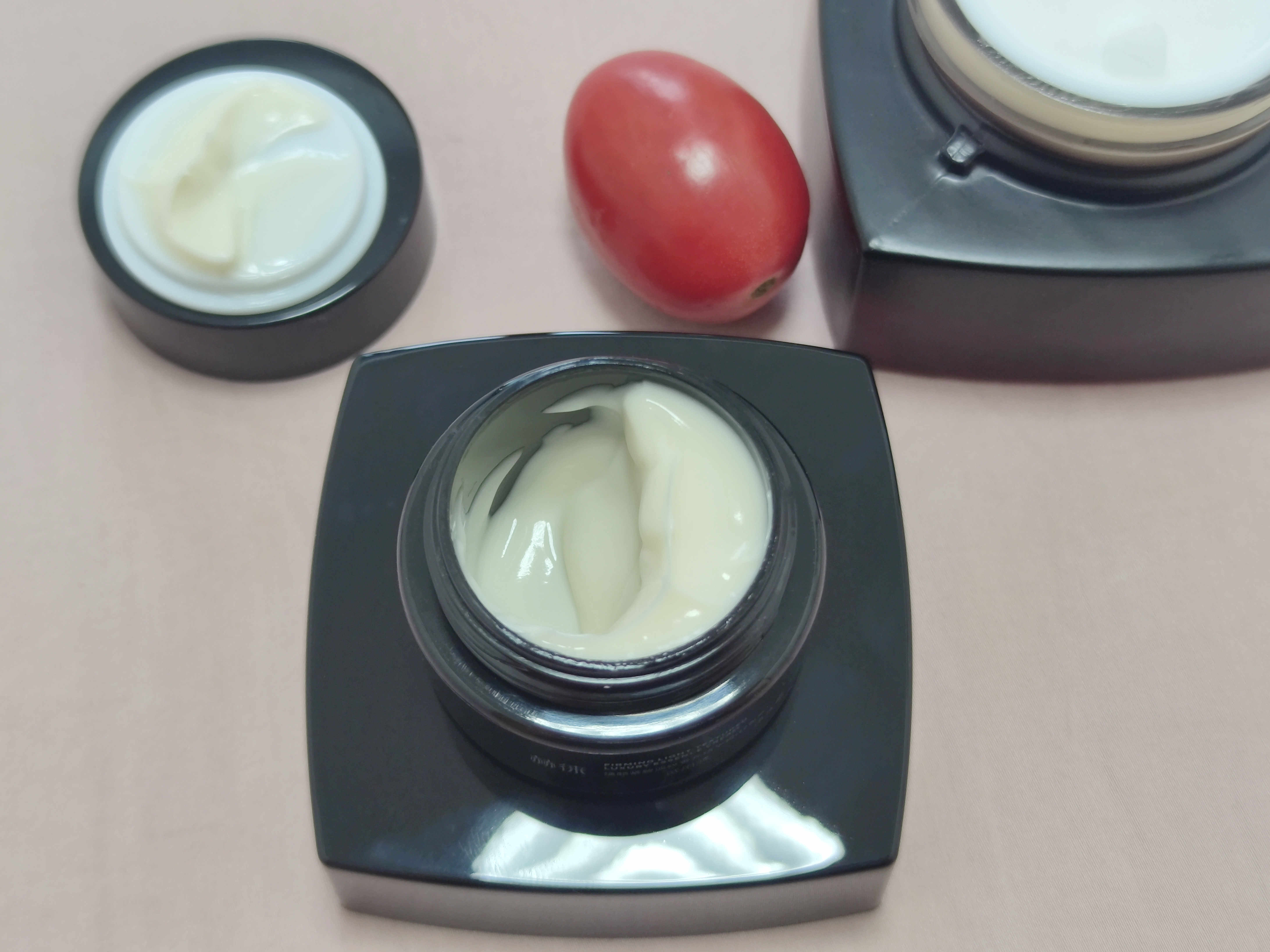 赫徕抗衰面霜测评:解锁肌肤年轻密码,淡纹紧致功效千元内最强