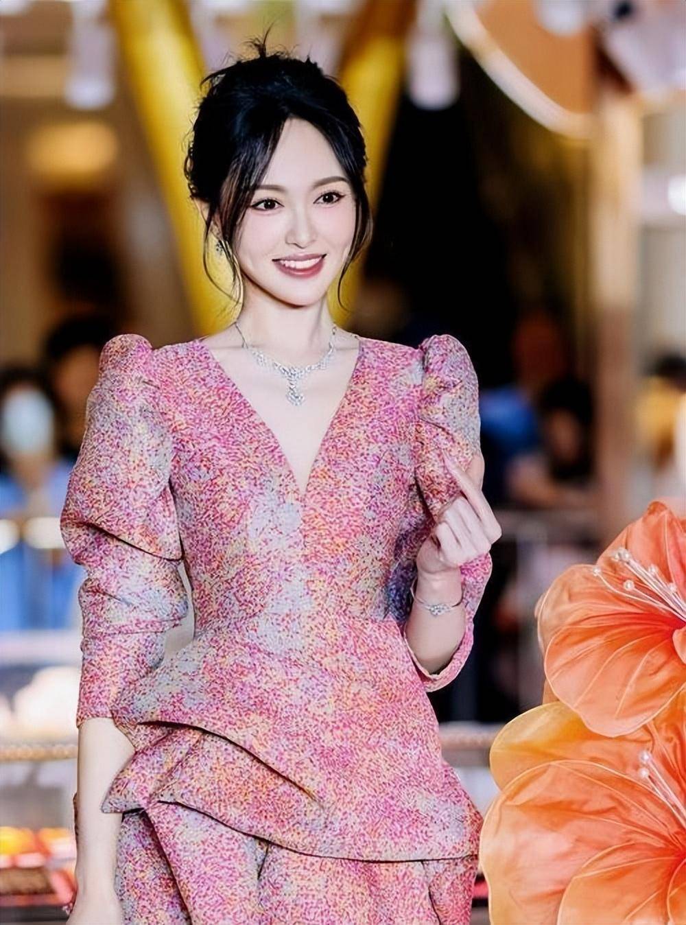 "85花"再次洗牌:刘亦菲咖位稳,赵丽颖闷声干大事