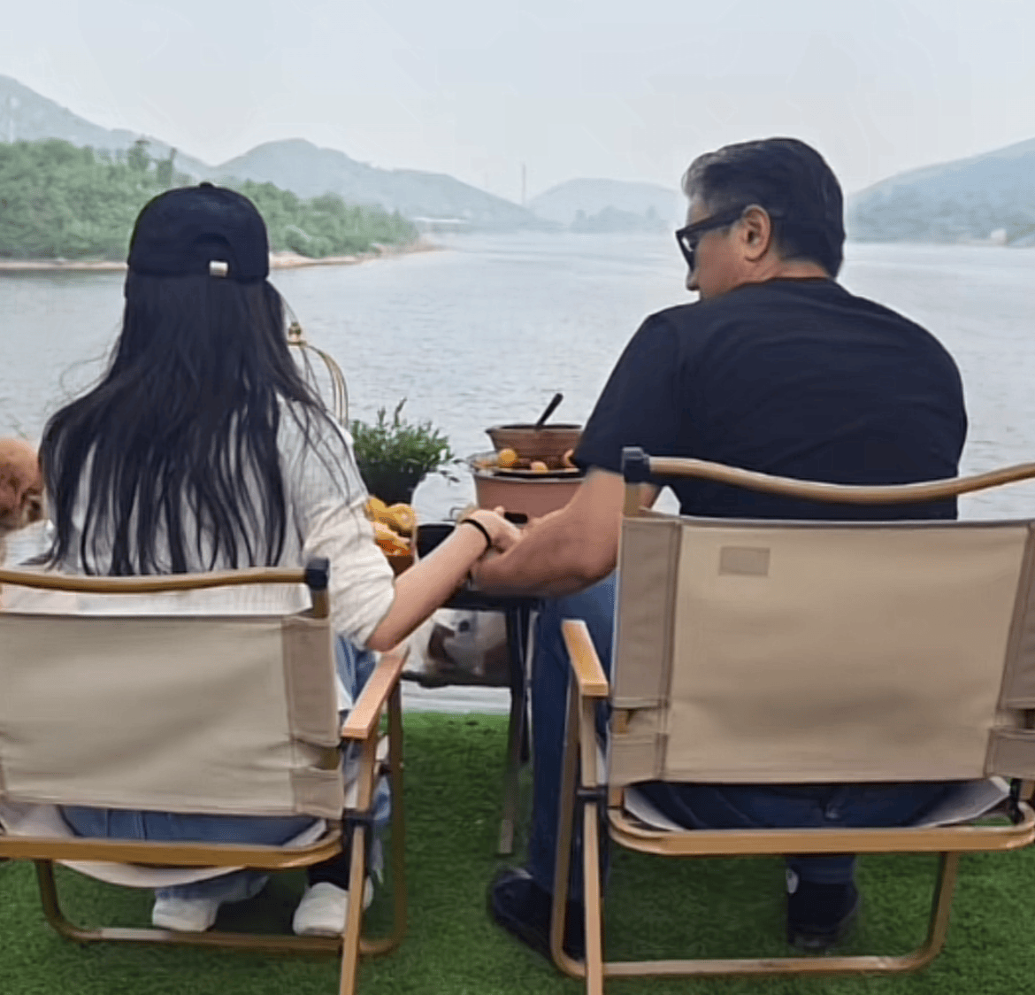 43岁叶静官宣新恋情!对方被曝疑涉毒艺人牛萌萌,诸多细节曝光