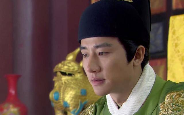 以徐有贞,石亨为首的投机派,怕自己没有拥立之功,于是通过宦官