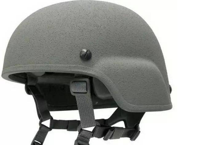 战场头盔发展惊人,一战时子弹都挡不住,现代头盔堪比外星武器!