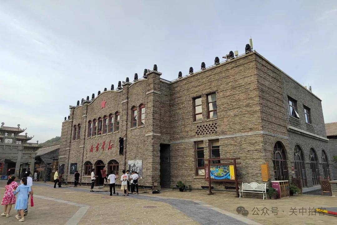 圣地河谷:漫步金延安红色旅游景区