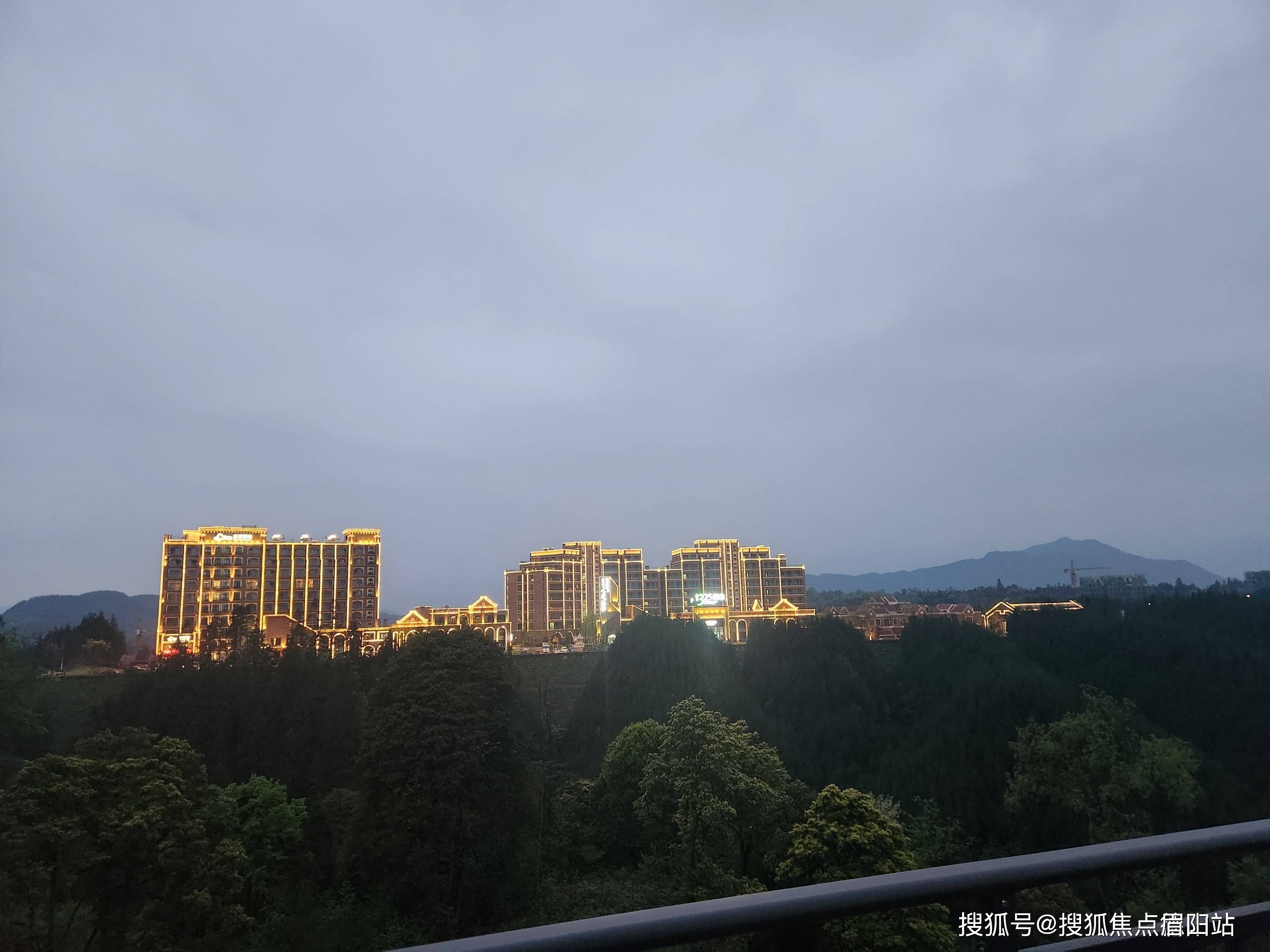 雅安『海子山』售楼处-避暑购房享特惠-楼盘详情