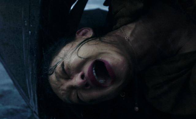 黄渤《怒海》:女二被轮奸杀害剧情引争议,网友:完全不尊重女性_电影