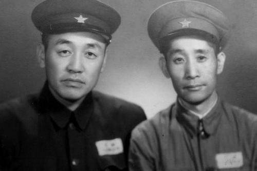 贺晋年1935年9月16日,红25军军长程子华与刘志丹率领的红26军,红27军