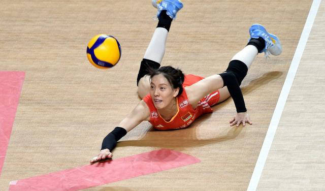 中国女排阵容调整,美女二传替补入选,球迷期待进一步完善_丁霞_名单