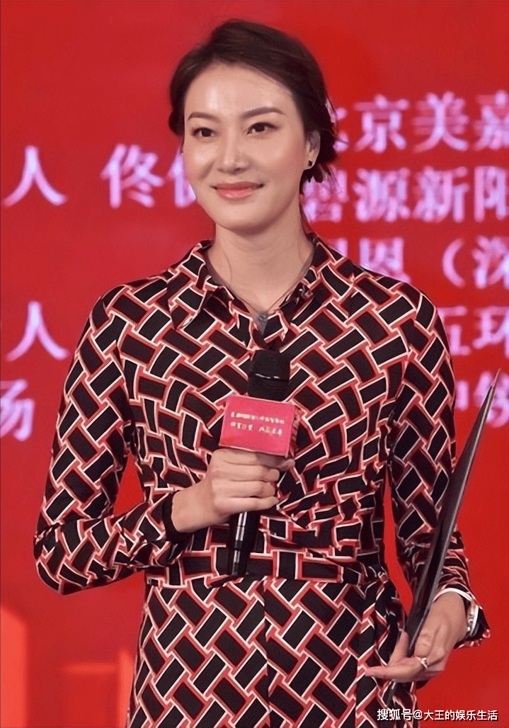 出轨风波6年后,再看谢杏芳和林丹各自现状,两人差距一目了然