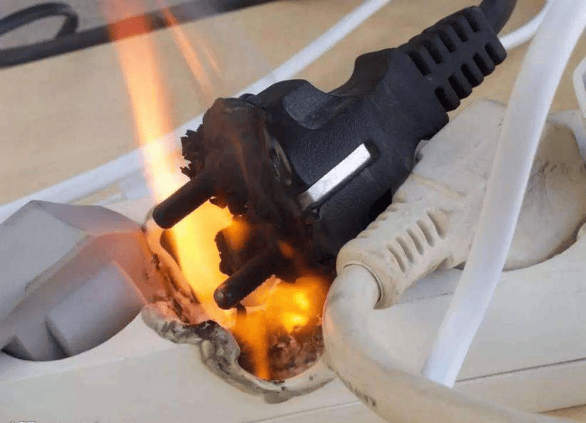 夏季炎炎,警惕家用电器充电起火_火灾_高温_智能