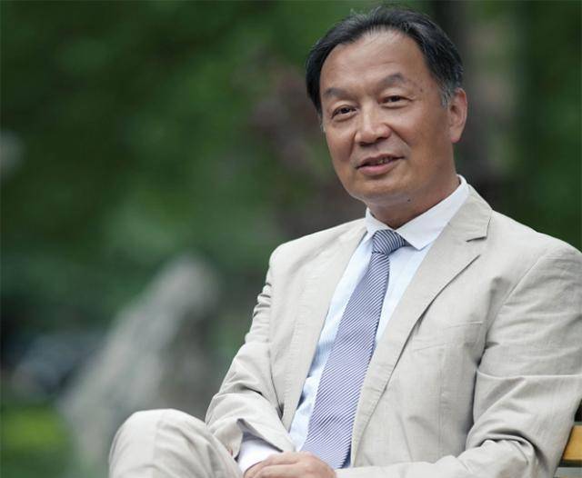 温铁军:如果没有那个年代"面朝黄土背朝天"的农民,就不会有今天!