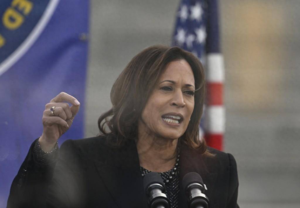 佩洛西叛变,拜登遭背刺!民主党无论换人与否,选情都将