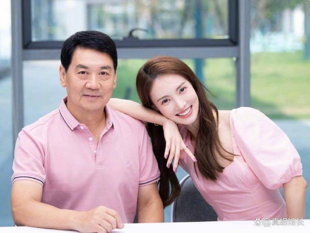 金晨,一位正当红的90后女演员,近年来以其在影视界的频繁亮相和出色