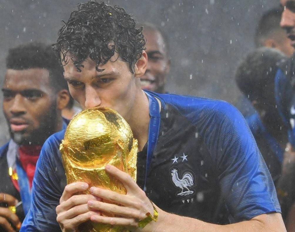 不过作为国米主力的帕瓦尔却没有获得任何出场机会,法国队的6场比赛