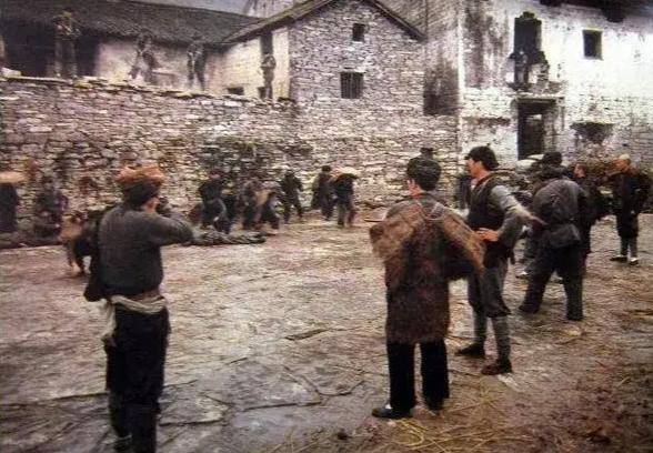 民国巨匪之湘西"矮子老鲨"周燮卿_土匪_熊克武_带着