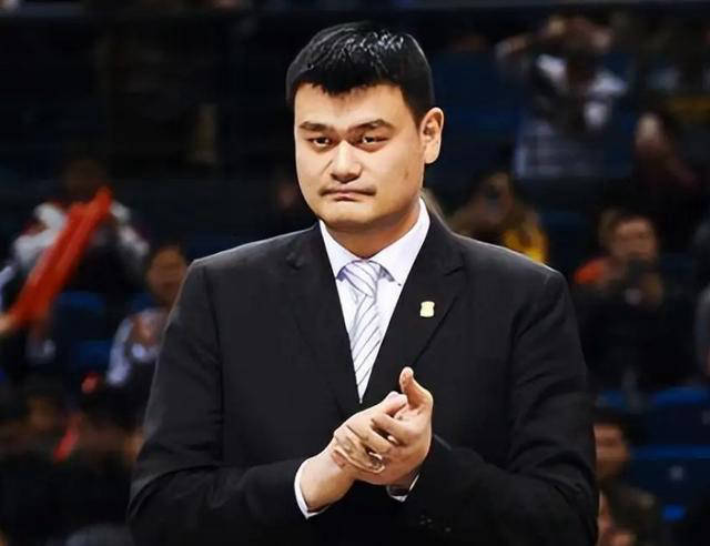 洛瑞:姚明退役13年,仍然在篮球场上闪耀