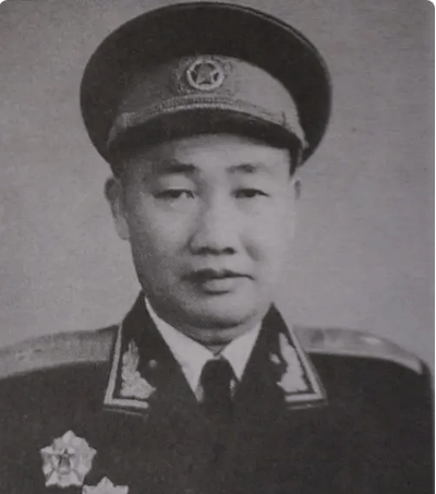 参加抗美援朝战争的27个军的军长,回国后各自的发展如何_司令员_军衔