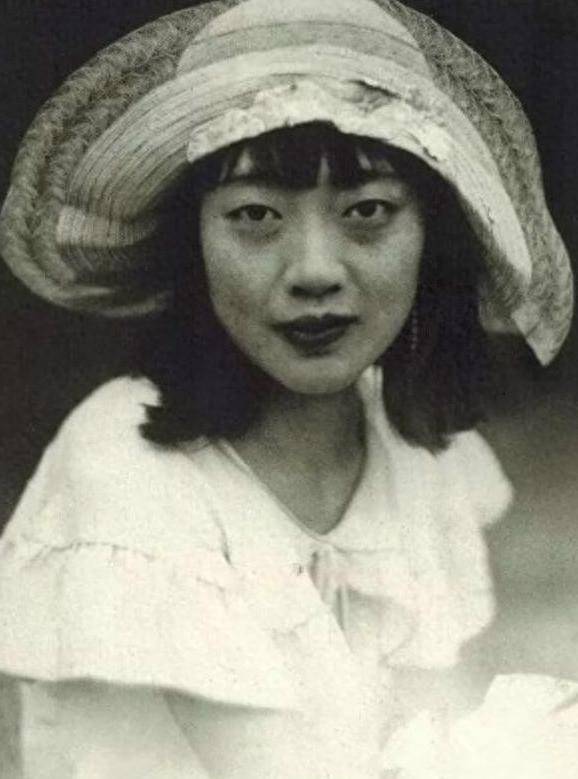 1946年,吉林一监狱发现一具病死女尸,狱方登记:40岁的末代皇后