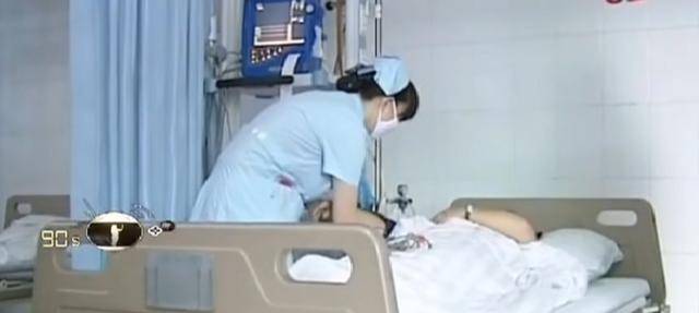 行事,希望李明一家能够给予自己应有的尊重,请求自己继续为舅舅打针