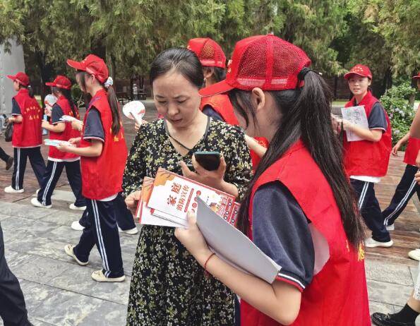 活动依托市消防救援支队消防志愿者平台开展,结合夏季火灾特点,陆续