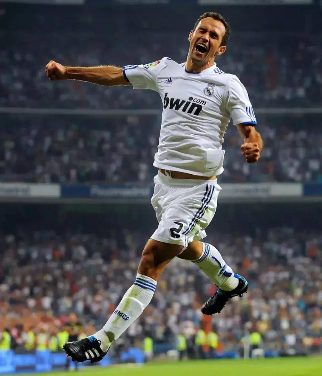 弗朗西斯科·卡纳瓦罗卓越出众的球技以及领袖气质,使其在全球足坛