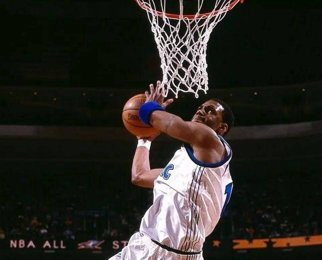 麦迪35秒独得13分,遗憾未夺总冠军,历史地位堪称传奇