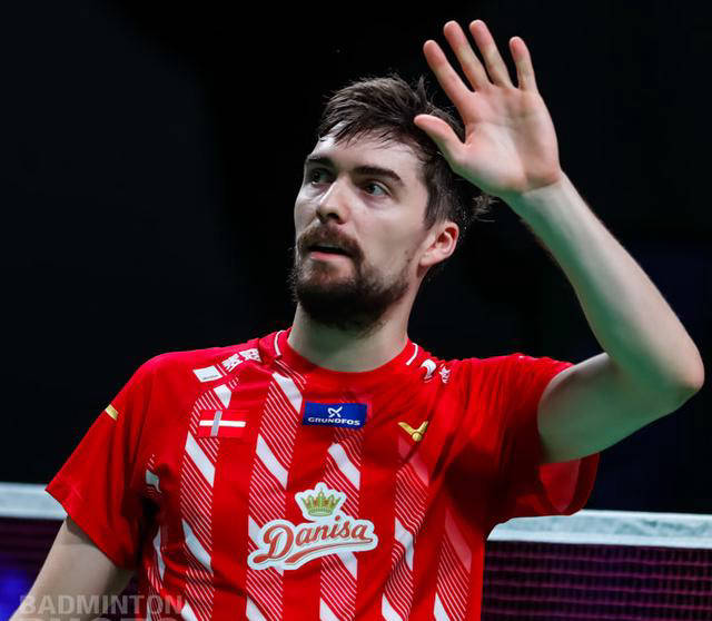 突然退出!30岁丹麦羽毛球世界冠军自动放弃巴黎奥运会,内幕曝光