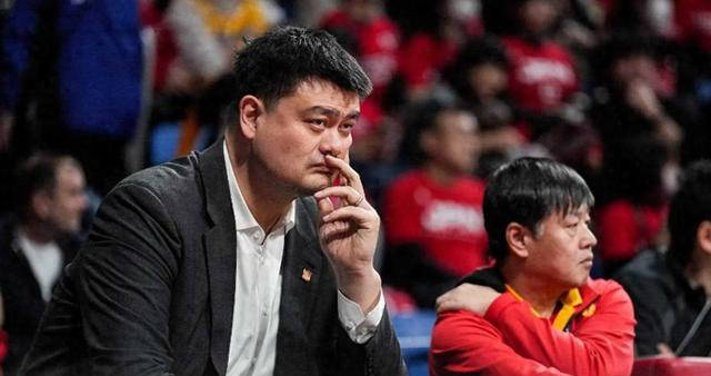 巴黎奥运备战:超高运动员床长仅2米,姚明,詹姆斯杜兰特面临挑战