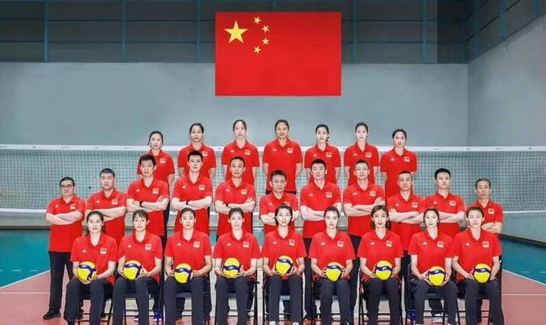 中国女排备战巴黎奥运,被曝居住环境差,训练场地有问题!